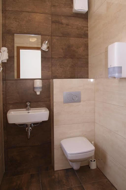 Smart2Stay Pod Lipami Varşova Dış mekan fotoğraf